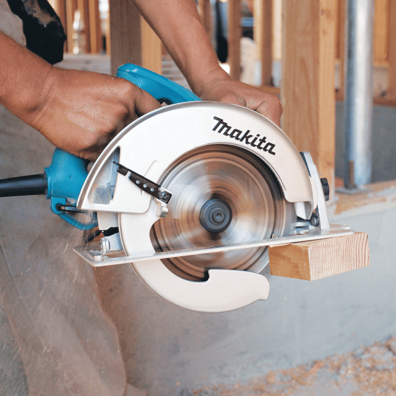 Sierra Electrica Circular 7 1/4 5007NK 1800W Makita